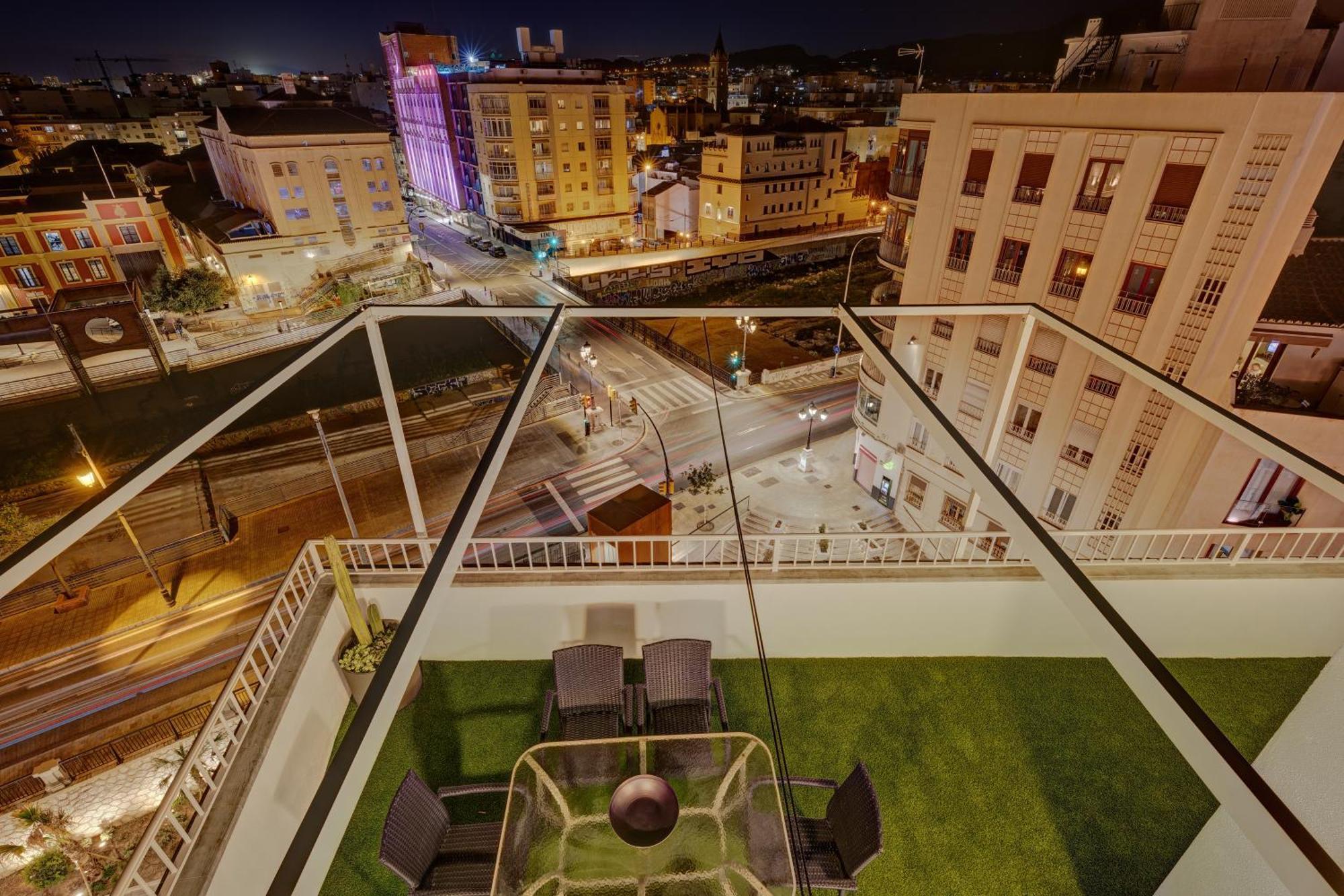 Apartment Penthouse Tribuna Center By Seric, Semana Santa Desde Tu Balcon Malaga